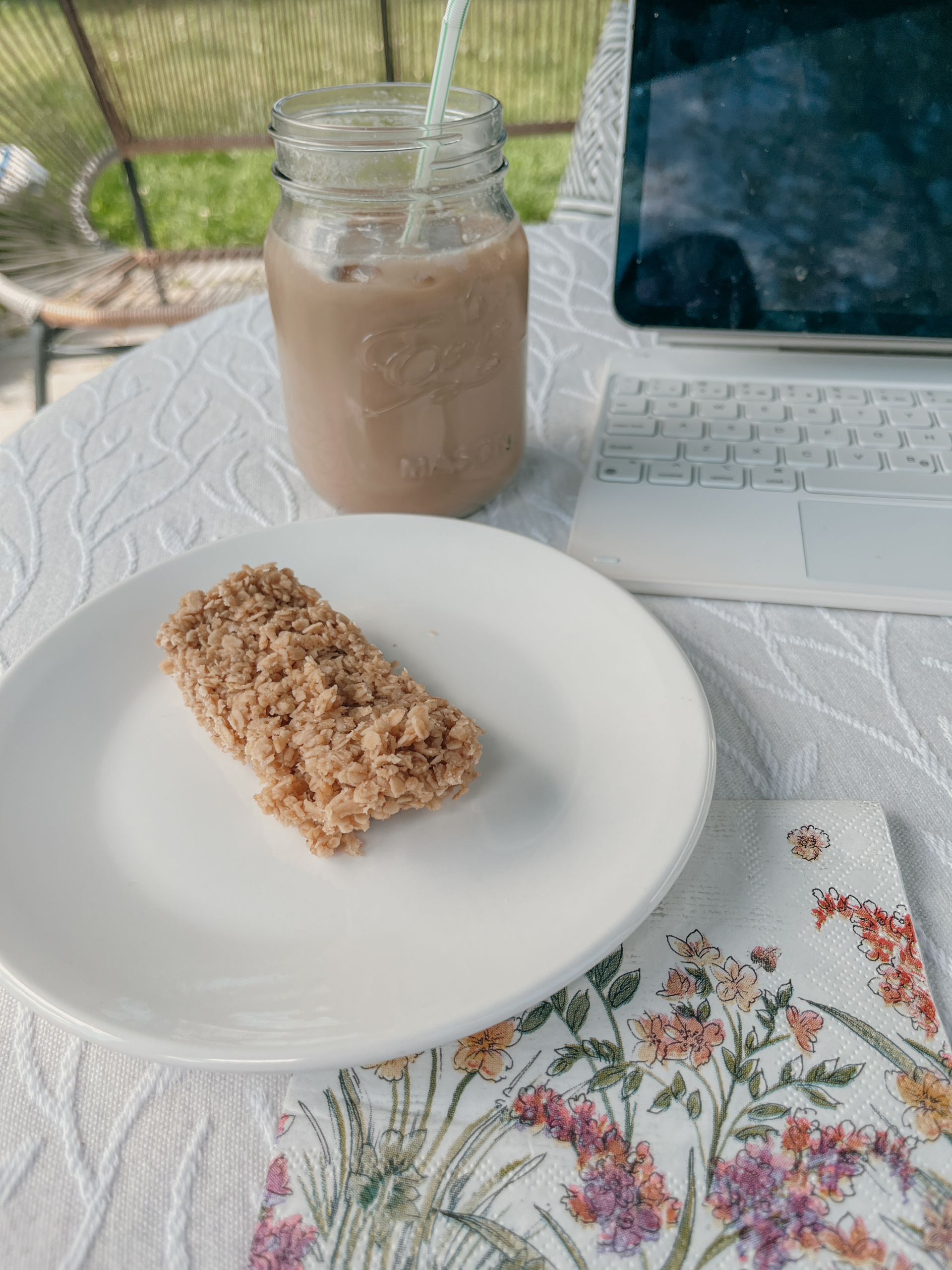 Starbucks-Inspired Oat Bars